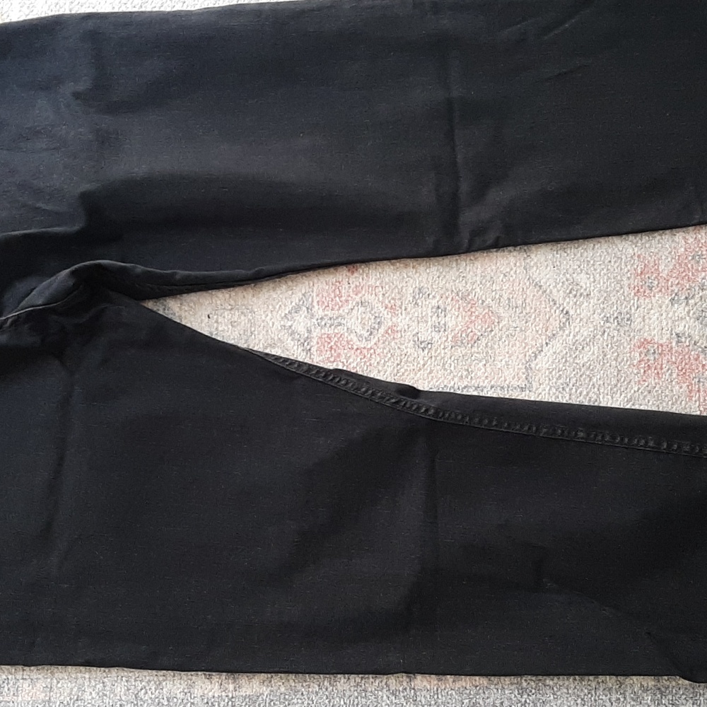 Black wrangler jeans men's size 38X30 - Picture 7 of 9
